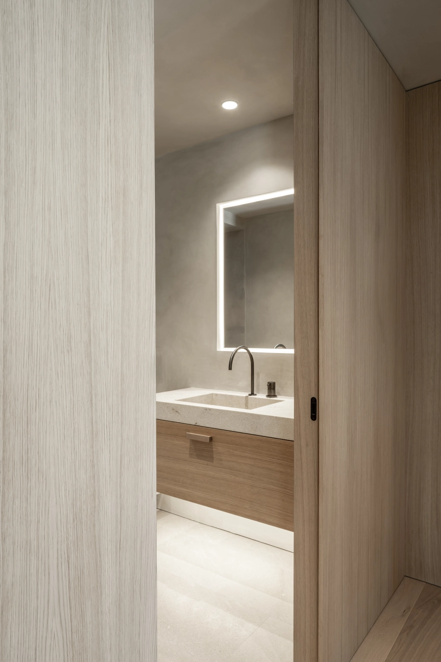 NG10 — OL Apartment
