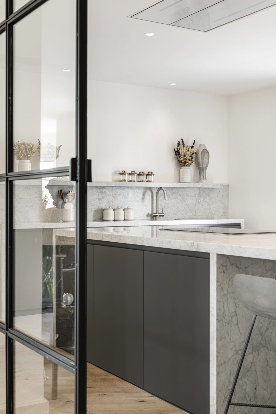 NG10 — JS Apartment