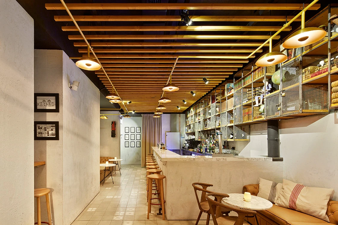 NG10 — Weyler Cocktail Bar