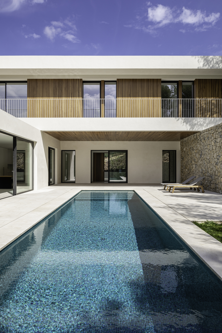 NG10 — AS House