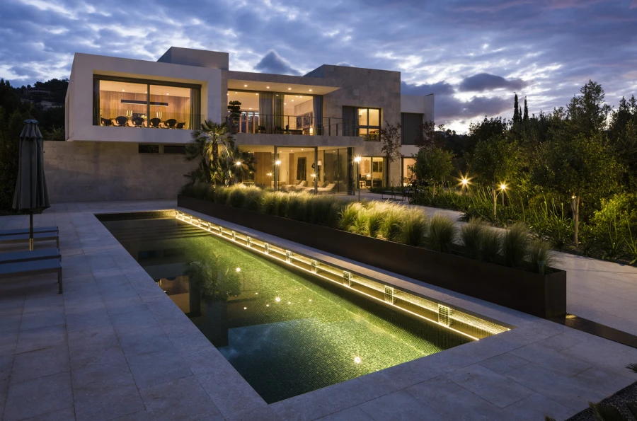 NG10 — SV House